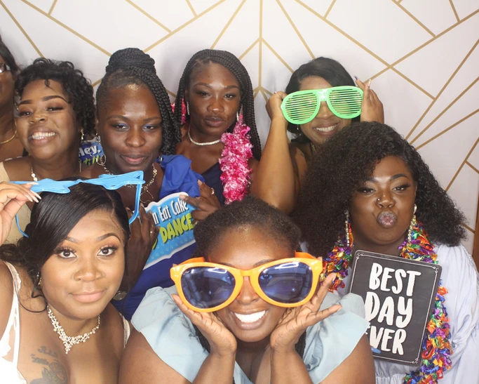 686386_cba465a5bd714ab084f7d8510f4fcf22~mv2